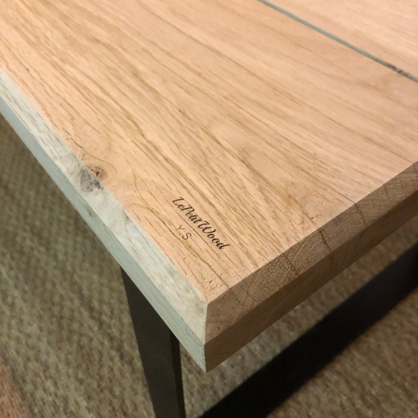 Table basse en chêne massif